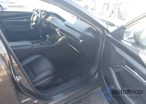 2021 Mazda Mazda3 Select z USA, uszkodzony, nr VIN JM1BPABL5M1317385